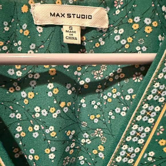 Max Studio Blouse - Picture 2 of 5